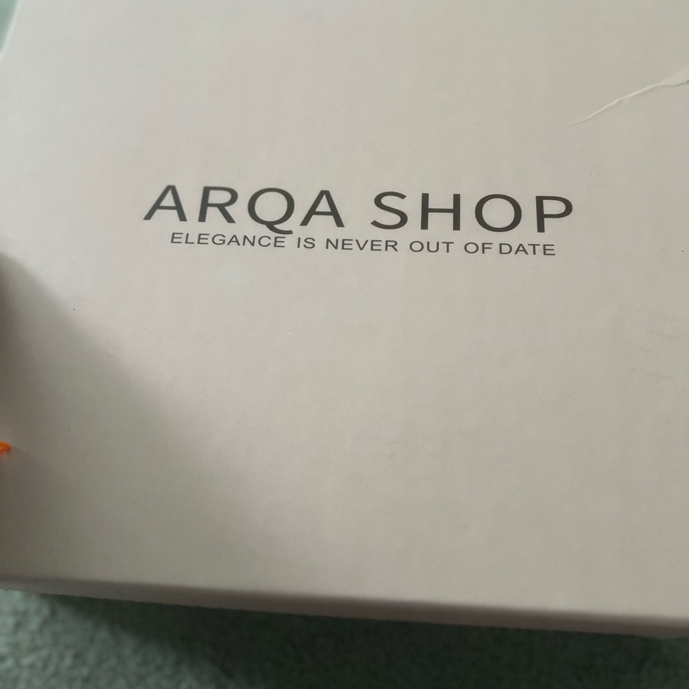 ARQA SHOP Elegant Box- from Amazon, (never worn)